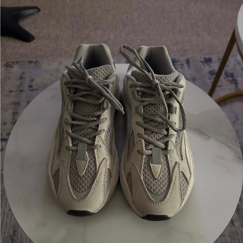 YEEZY BOOST 700 V2 "Static"